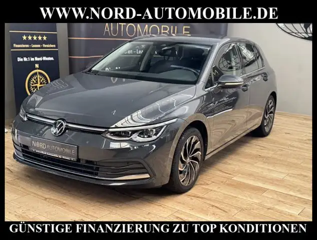 Volkswagen Golf view 6