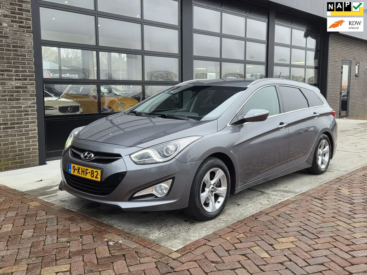 Hyundai i40 Wagon 2.0 GDI Business Edition | Navi | Camera | T Gris - 1