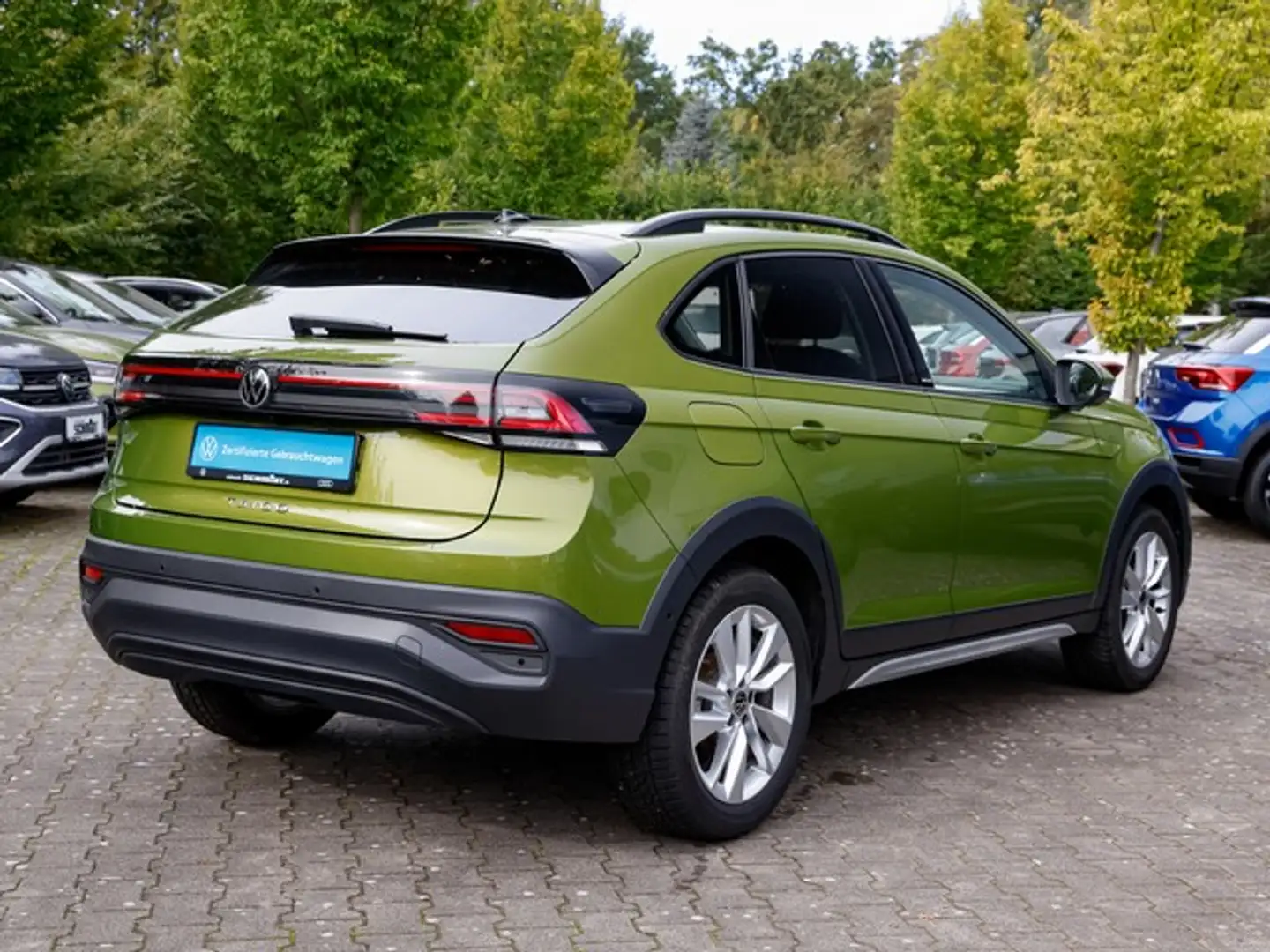 Volkswagen Taigo 1.5TSi DSG Move R-Kamera ACC SideAssist Navi 17... Grün - 2