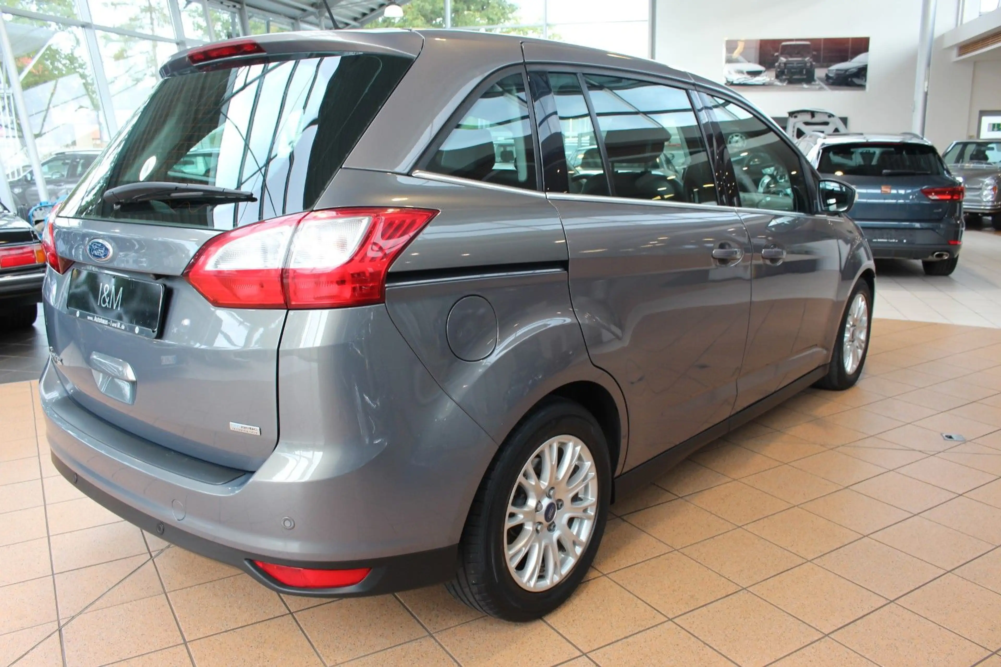 Ford Grand C-Max Grand C-MAX Titanium+Cam+PDC+AHK+SHZ — photo 5
