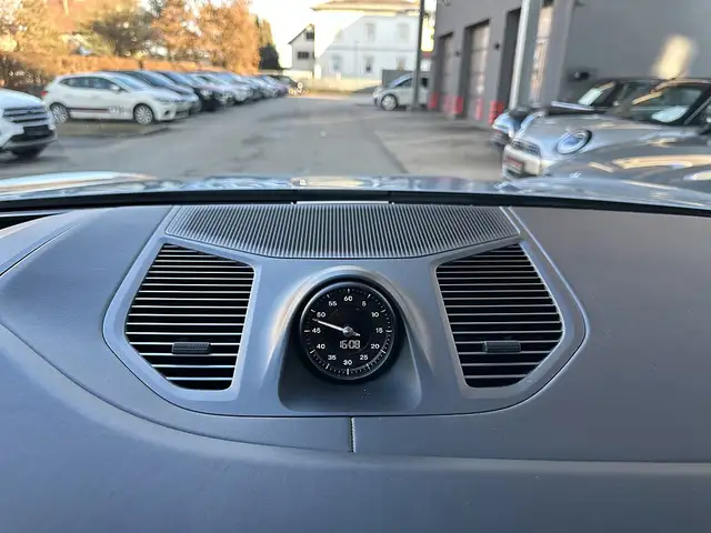 Porsche Cayenne III S E-Hybrid Aut. / AHK / Pano / PDCC / Head ... Ansicht 26