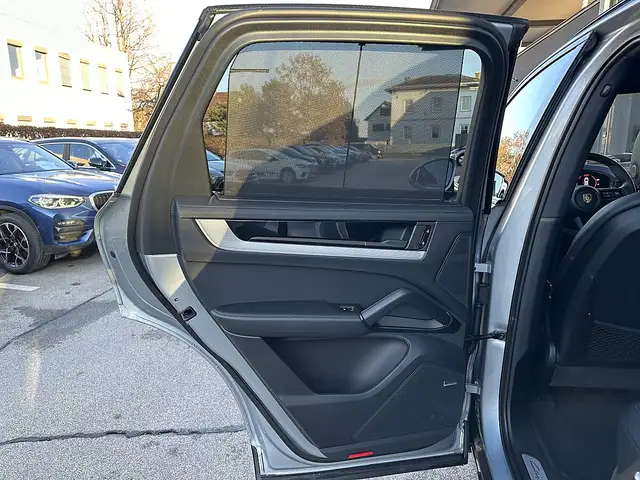 Porsche Cayenne III S E-Hybrid Aut. / AHK / Pano / PDCC / Head ... Ansicht 13