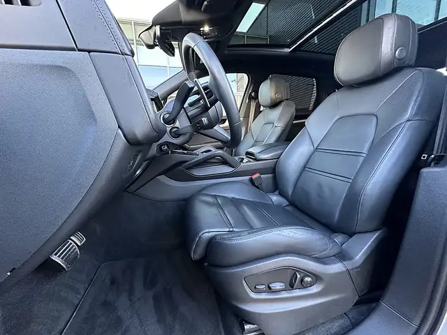 Porsche Cayenne III S E-Hybrid Aut. / AHK / Pano / PDCC / Head ... Ansicht 34