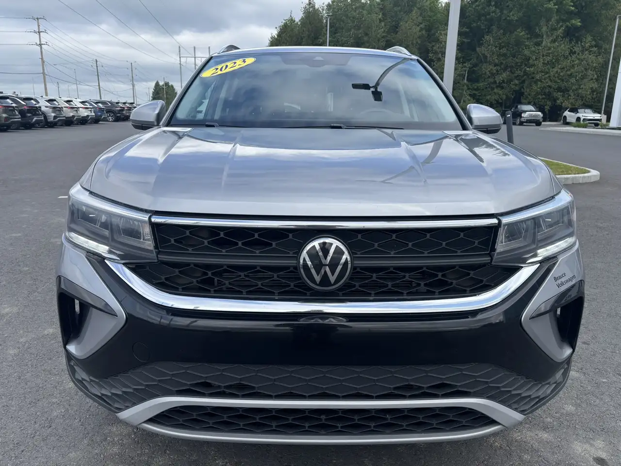 Volkswagen Taos снимка Volkswagen Taos