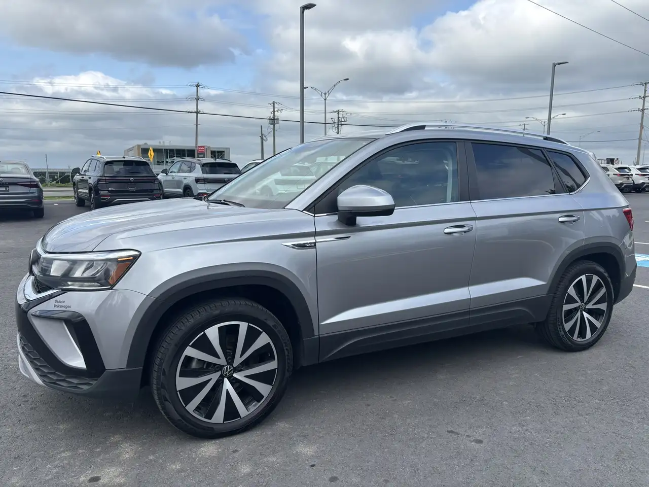 Volkswagen Taos снимка Volkswagen Taos