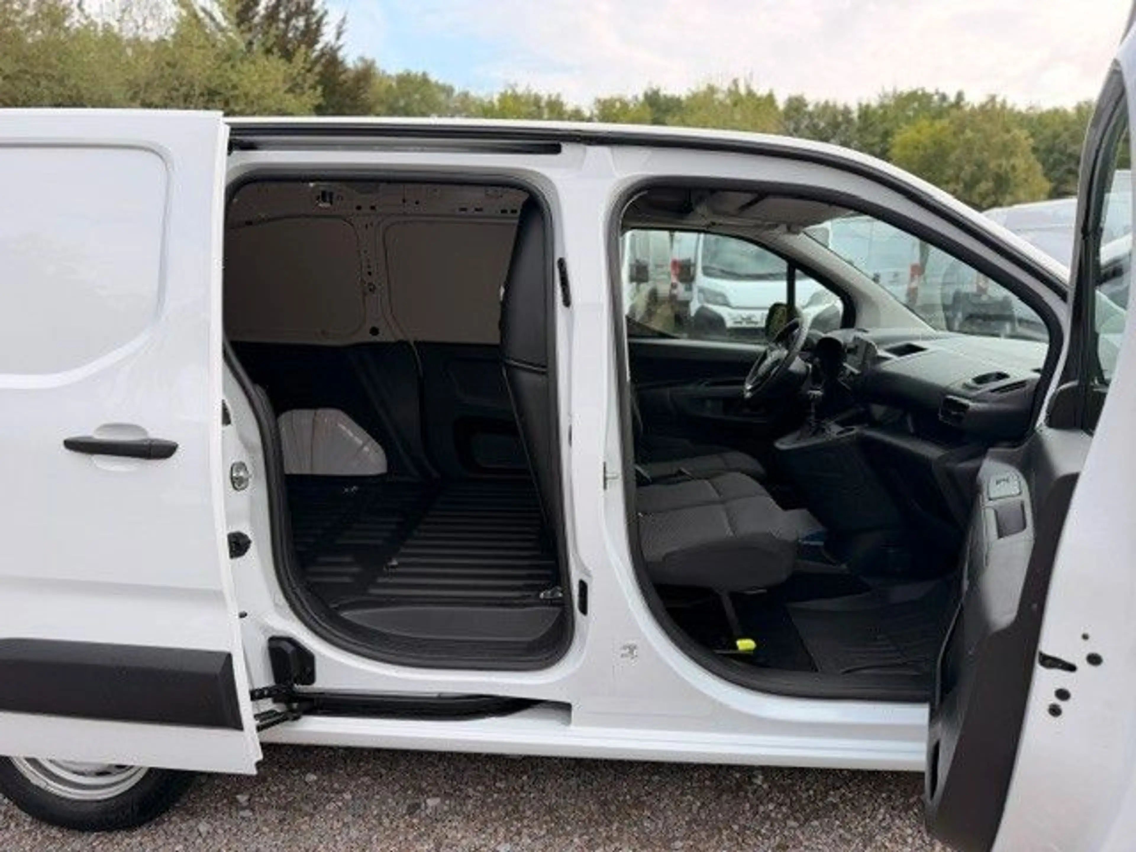 Opel Combo 1,5 KLIMA, AHK,Tempomat — photo 8