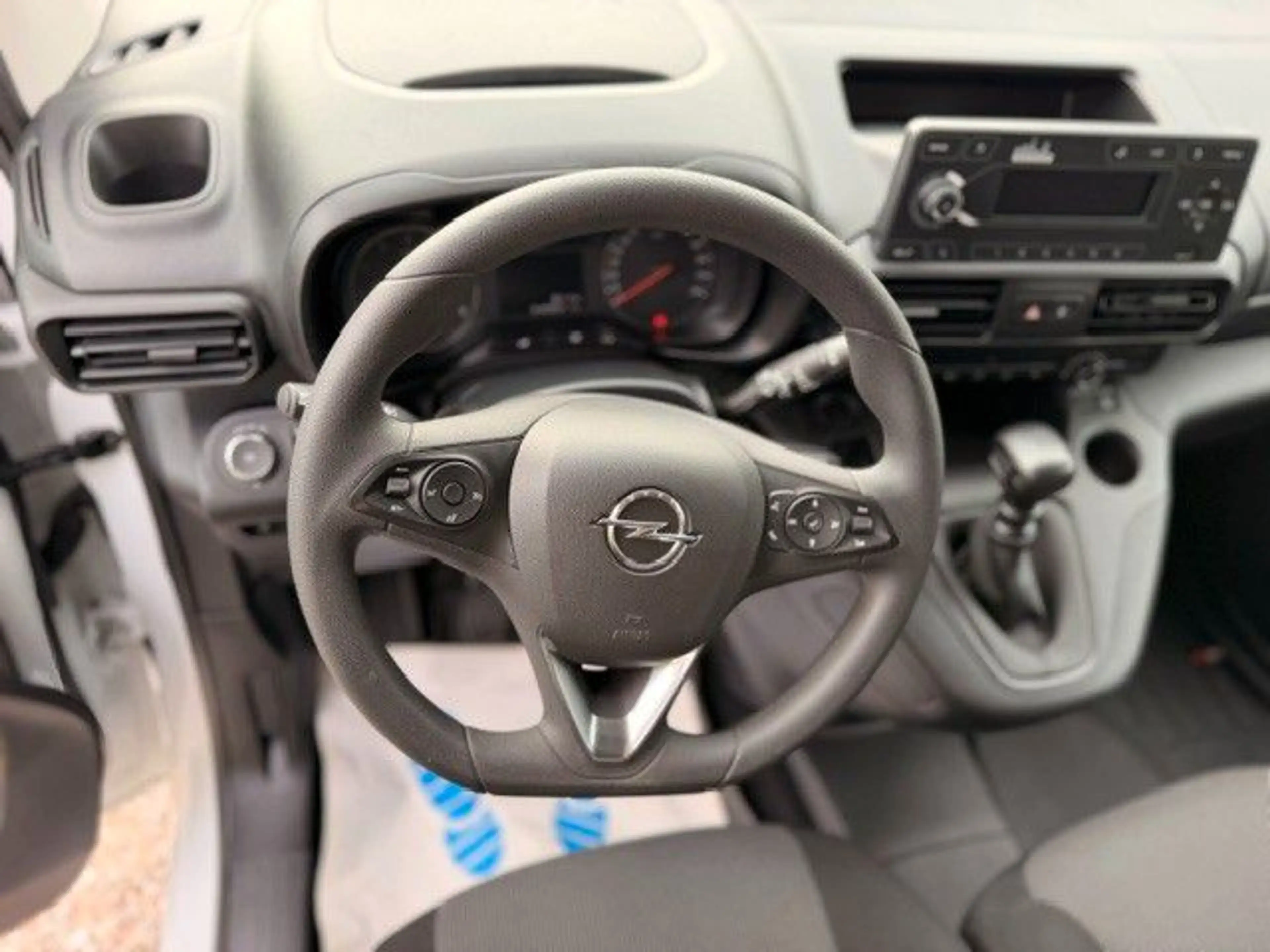 Opel Combo 1,5 KLIMA, AHK,Tempomat — photo 12