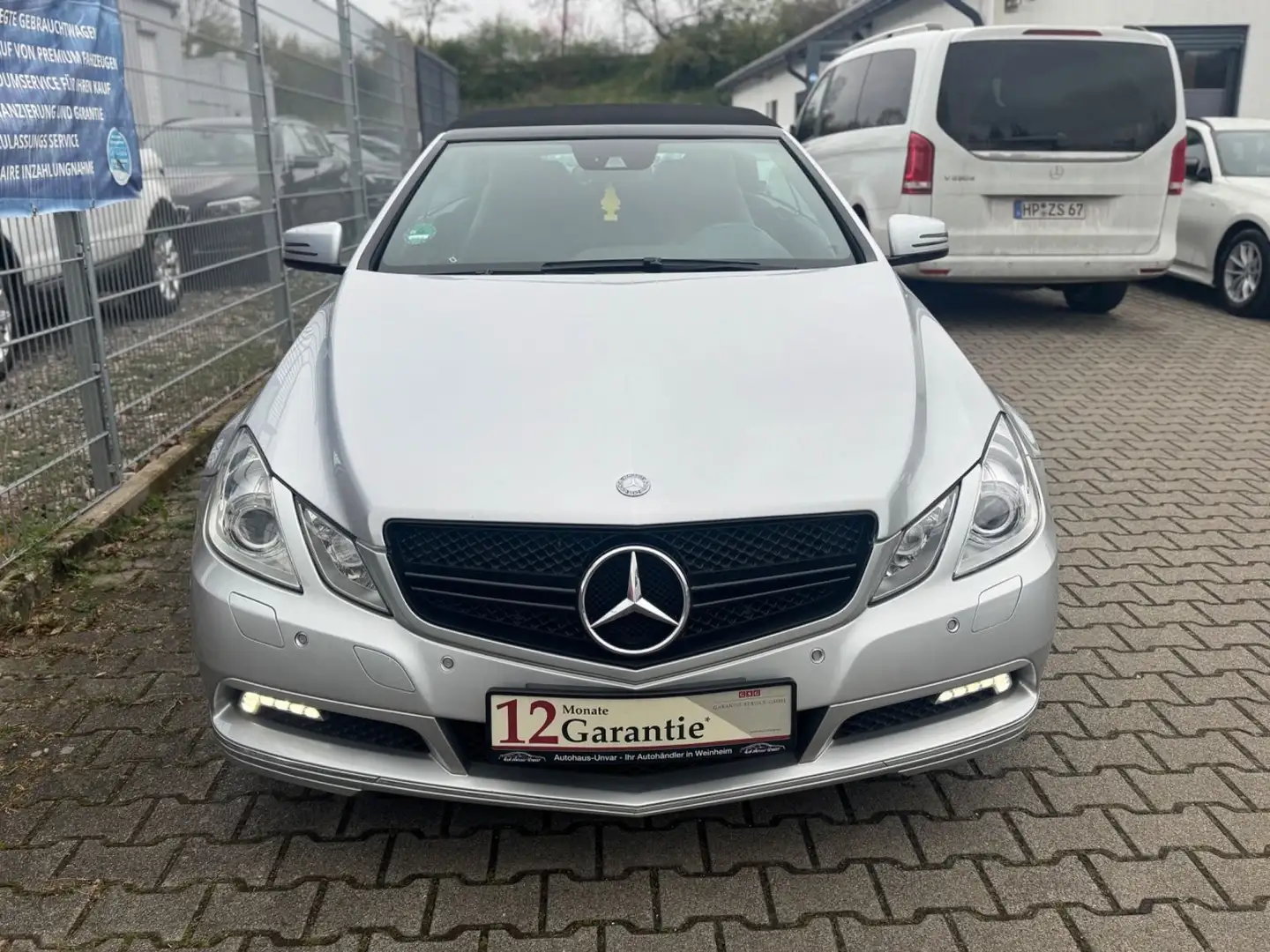 Mercedes-Benz E 250 E-Klasse Cabrio E 250 CGI BlueEff. |LEDER|NAVI| Silber - 2