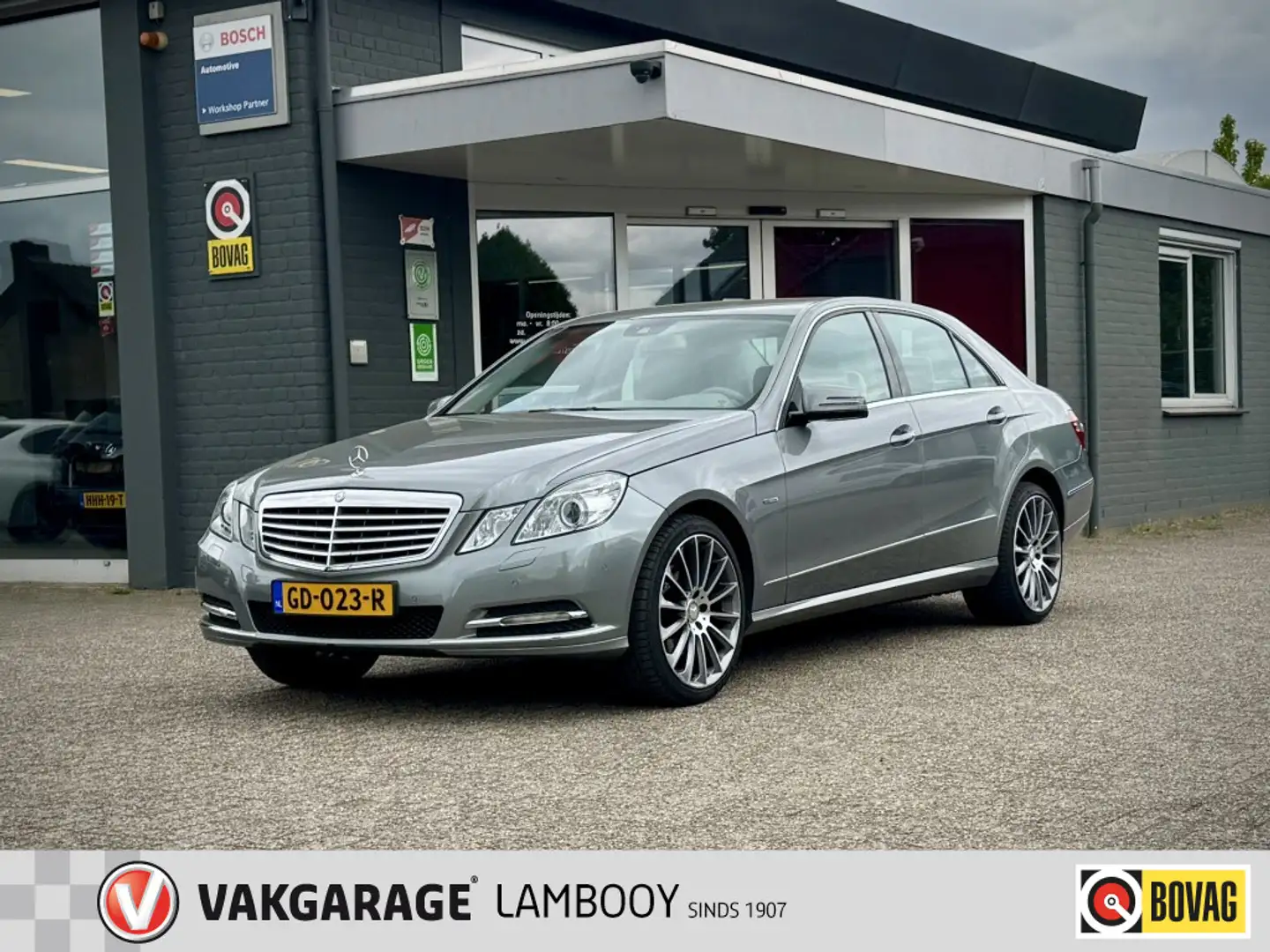 Mercedes-Benz E 250 CGI Elegance Automaat Navi Trekhaak Gris - 1