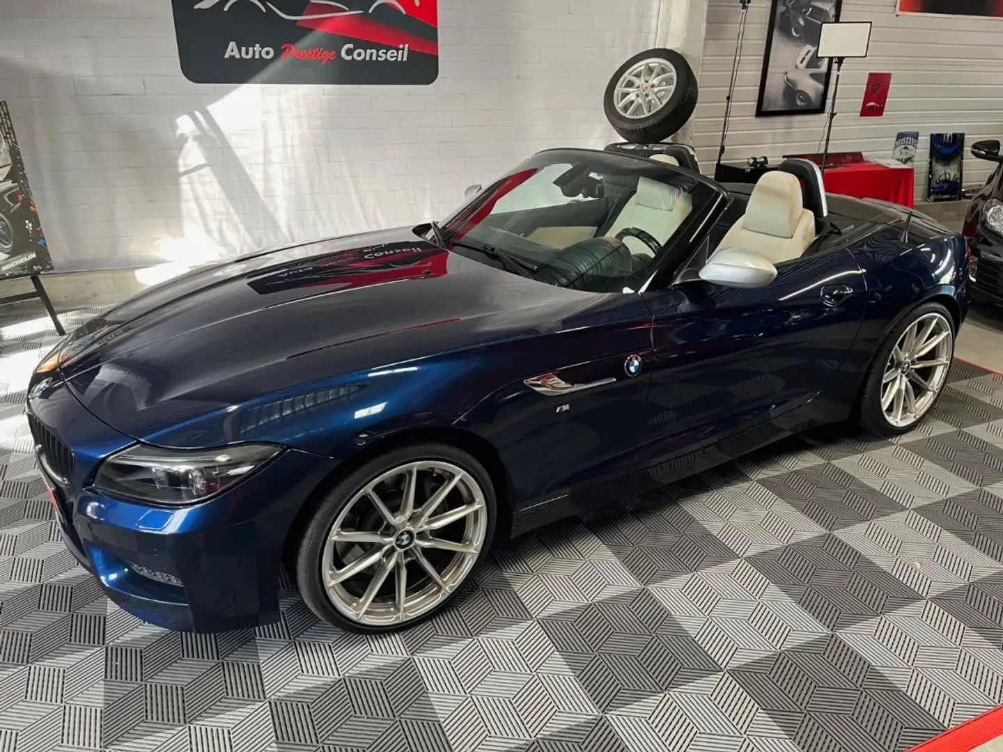 BMW Z4 Bleu - 1