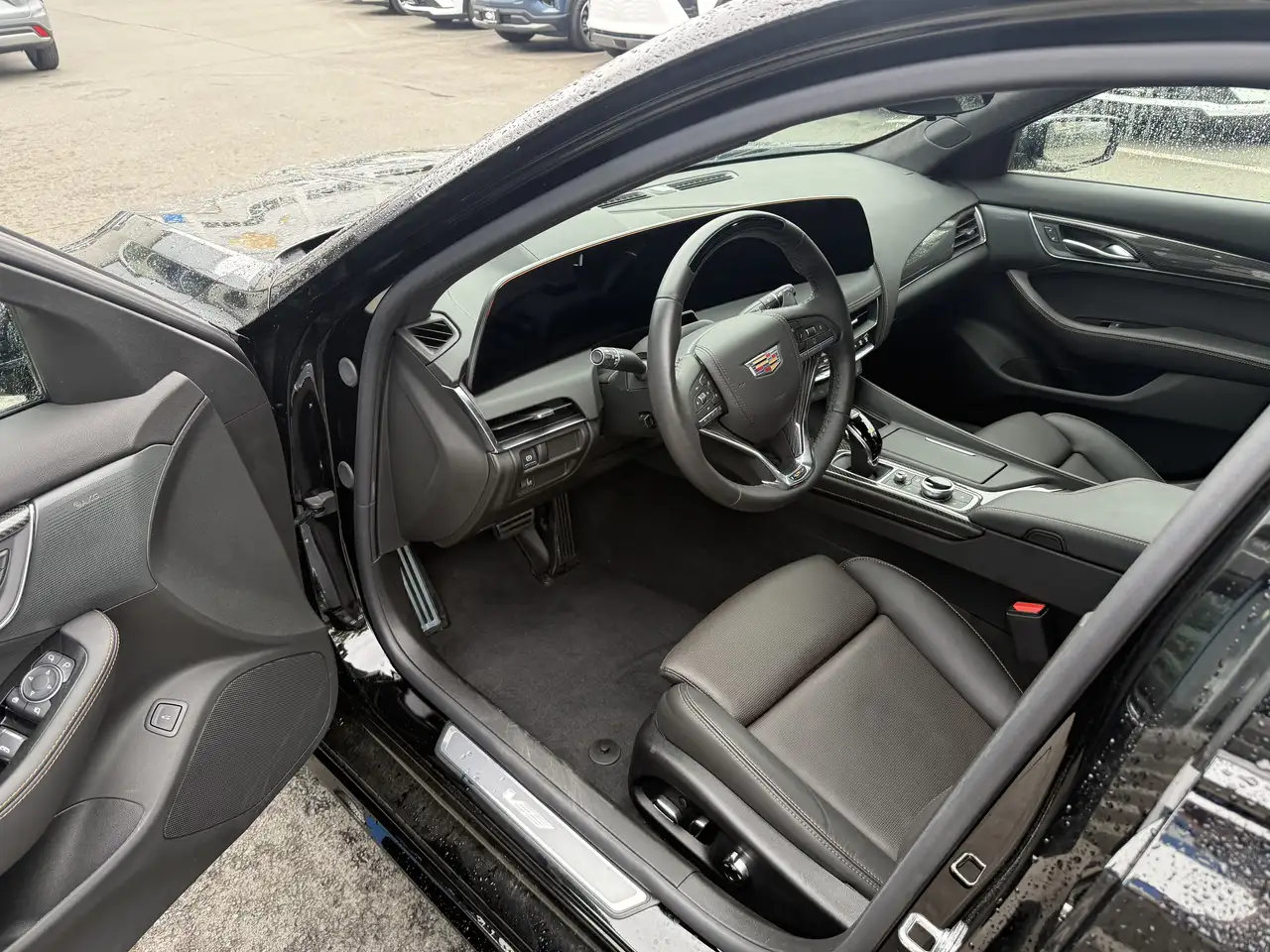Cadillac CT5-V photo Cadillac CT5-V