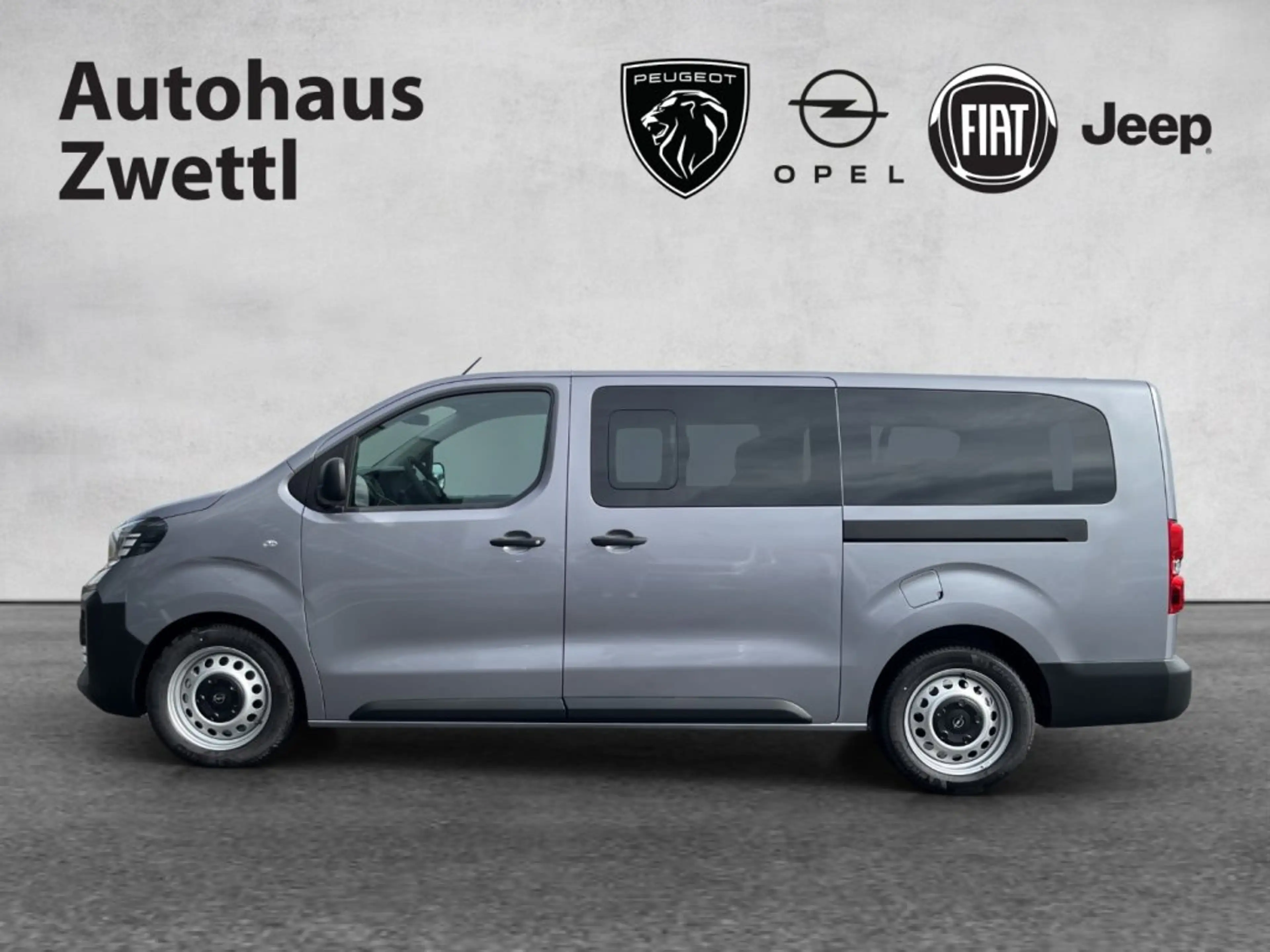 Opel Vivaro Kombi XL HDI 180 AT8 9-Sitzer — photo 3