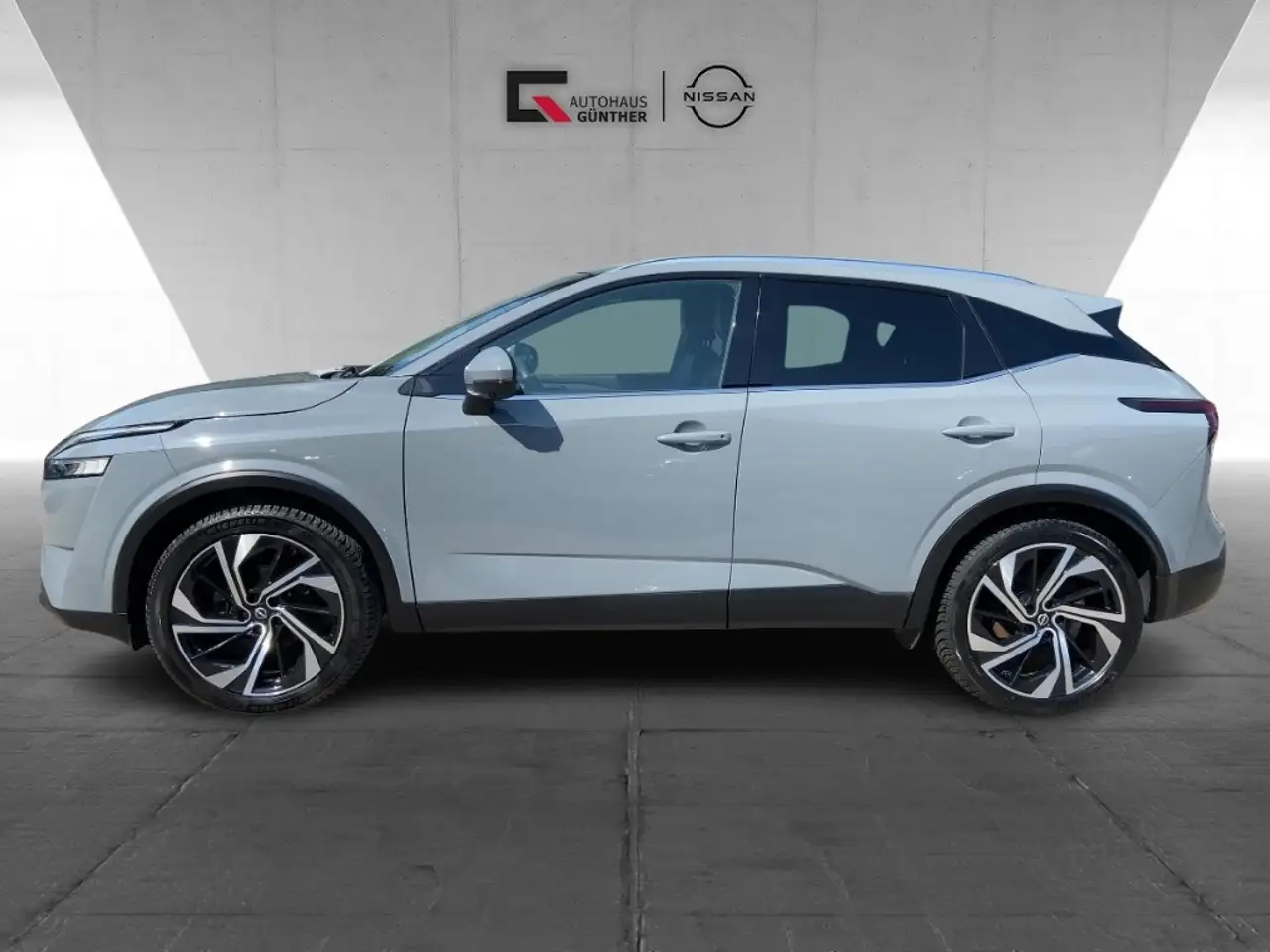 Nissan Qashqai Tekna+ 1.3DIG-T MHEV/PANO/BOSE/HUD/360°, миниатюра 2