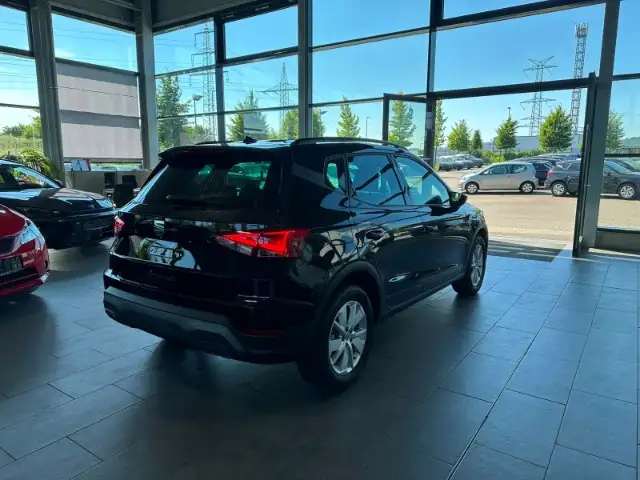 Seat Arona view 5