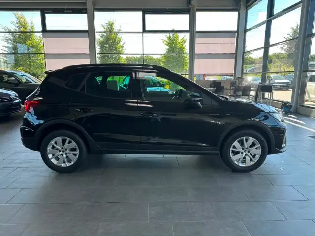 Seat Arona view 4