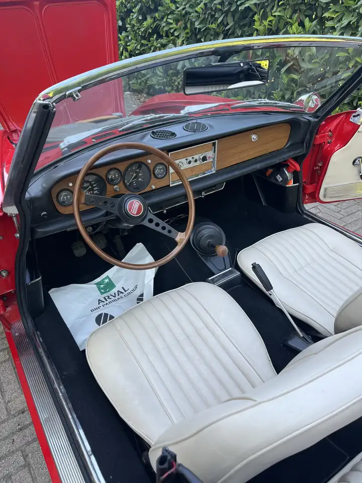 Fiat 124 Spider, foto 6