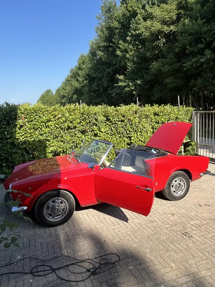 Fiat 124 Spider, foto 3