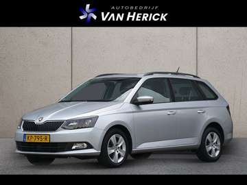 Combi 1.2 TSI 110PK Automaat | Navigatie | Climate