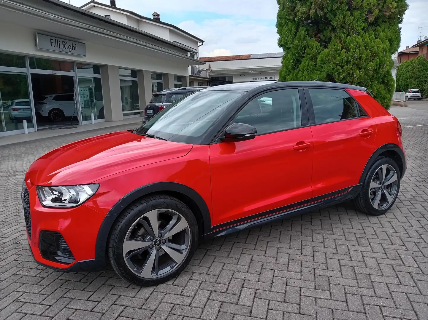 Audi A1 A1 allstreet 30 TFSI S tronic Identity Contrast Rosso - 1