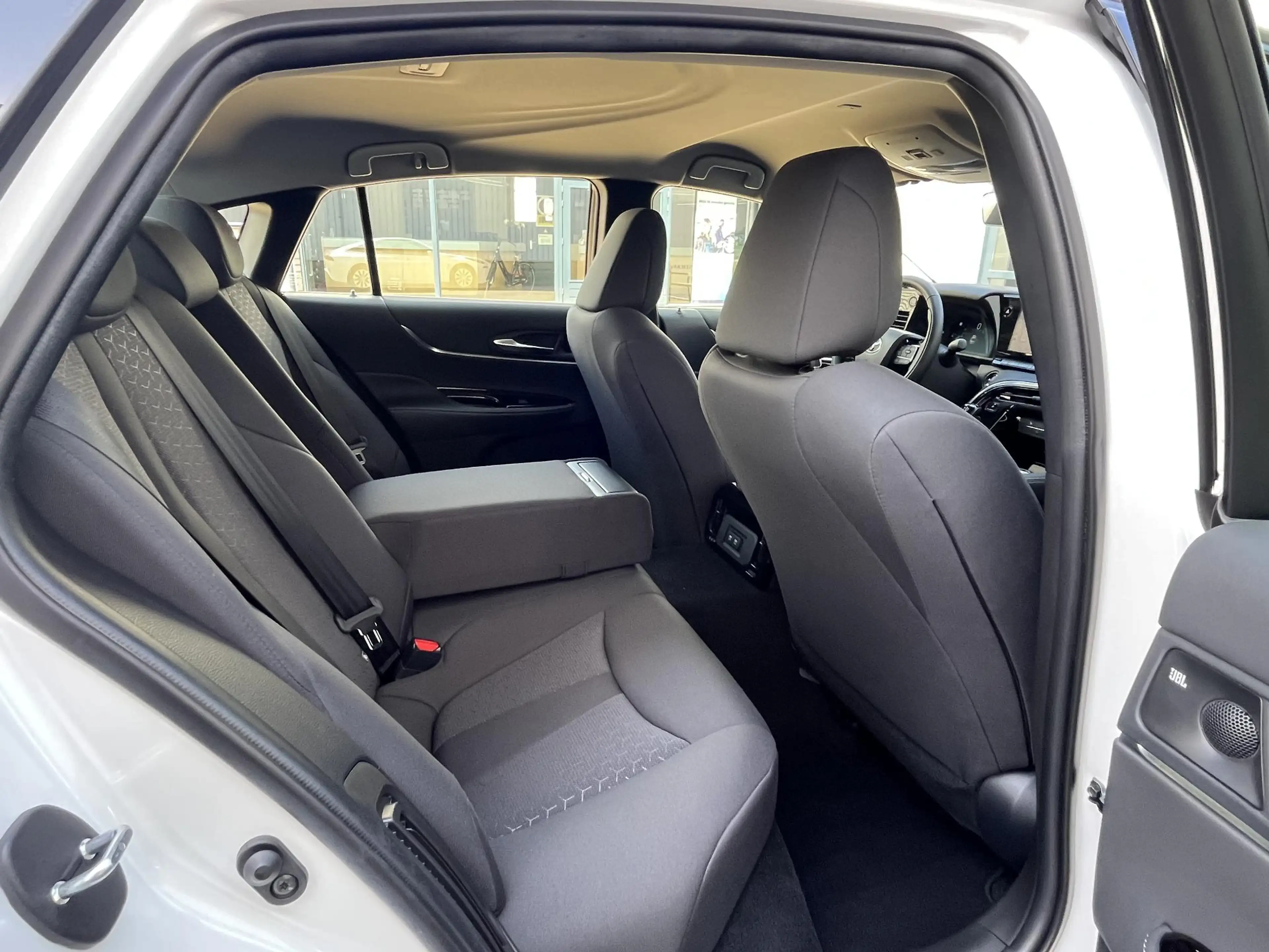 Toyota Mirai Dynamic | Nieuwe auto! | /Adapt.Cruise/Carplay/Ele — photo 18