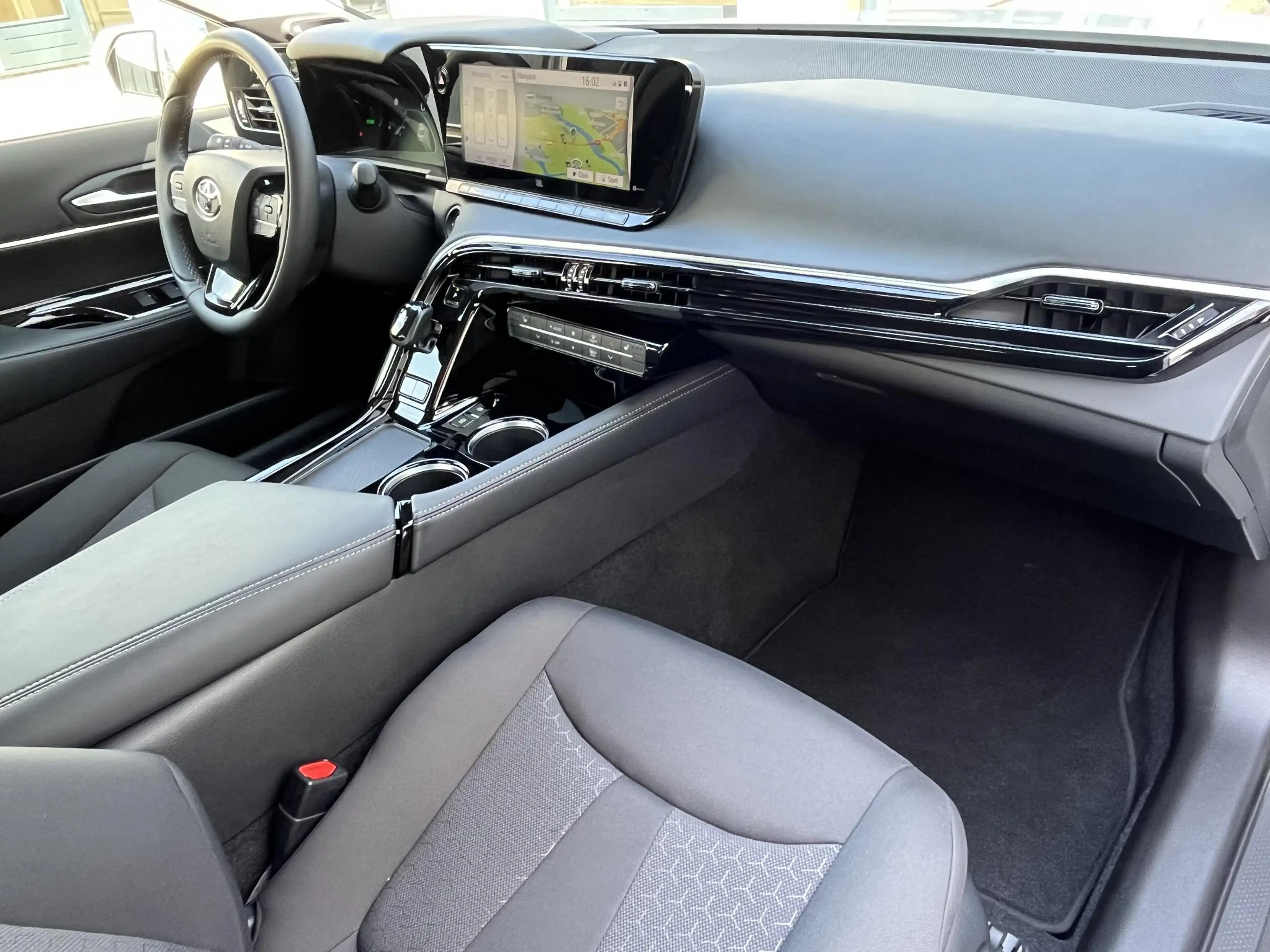 Toyota Mirai Dynamic | Nieuwe auto! | /Adapt.Cruise/Carplay/Ele — photo 44