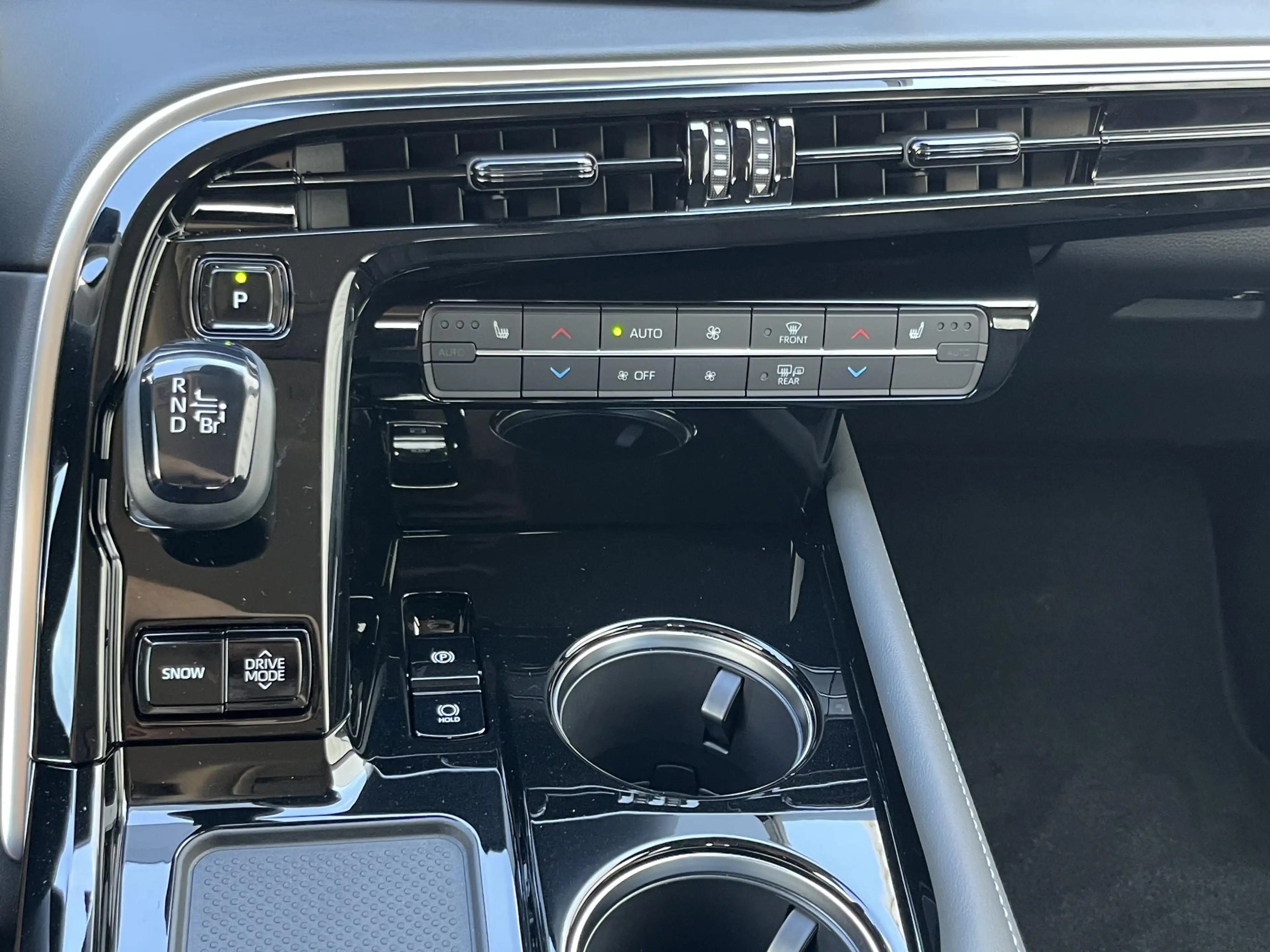 Toyota Mirai Dynamic | Nieuwe auto! | /Adapt.Cruise/Carplay/Ele — photo 42
