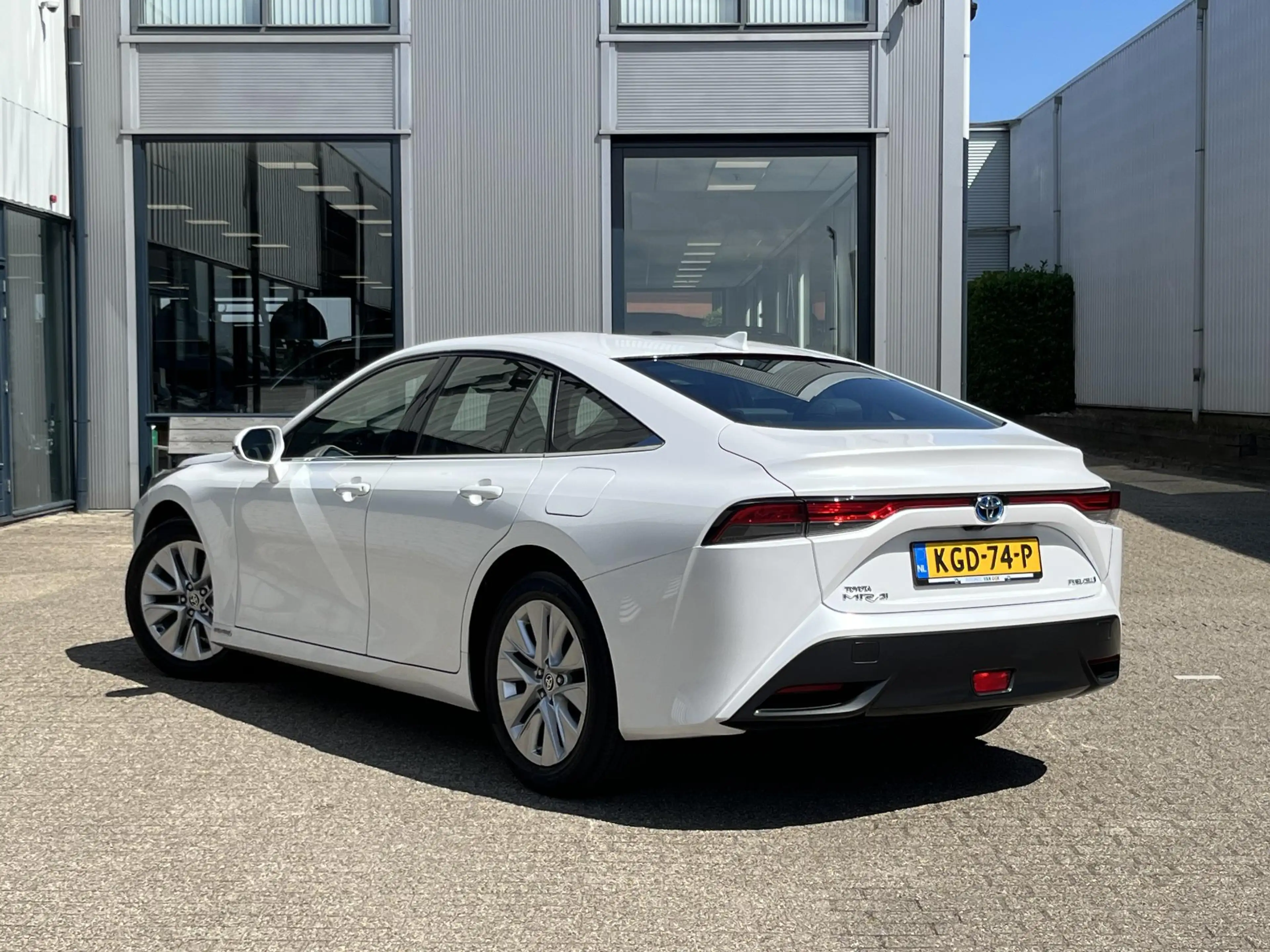 Toyota Mirai Dynamic | Nieuwe auto! | /Adapt.Cruise/Carplay/Ele — photo 24