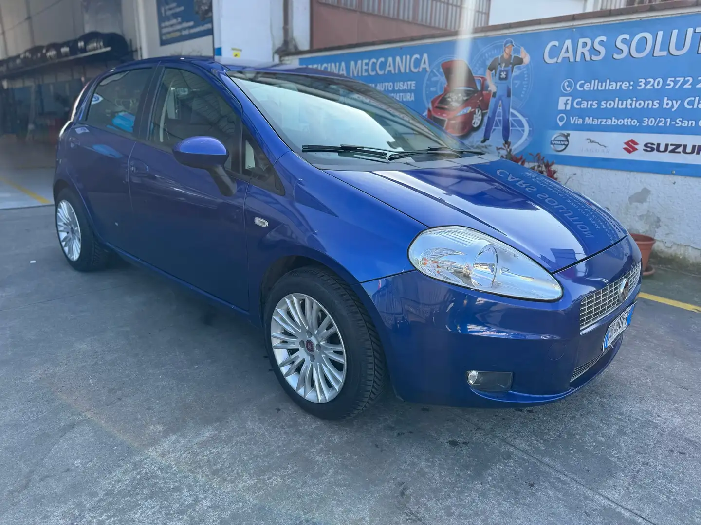 Fiat Grande Punto 5p 1.4 Active c/esp s/clima 77cv - 1