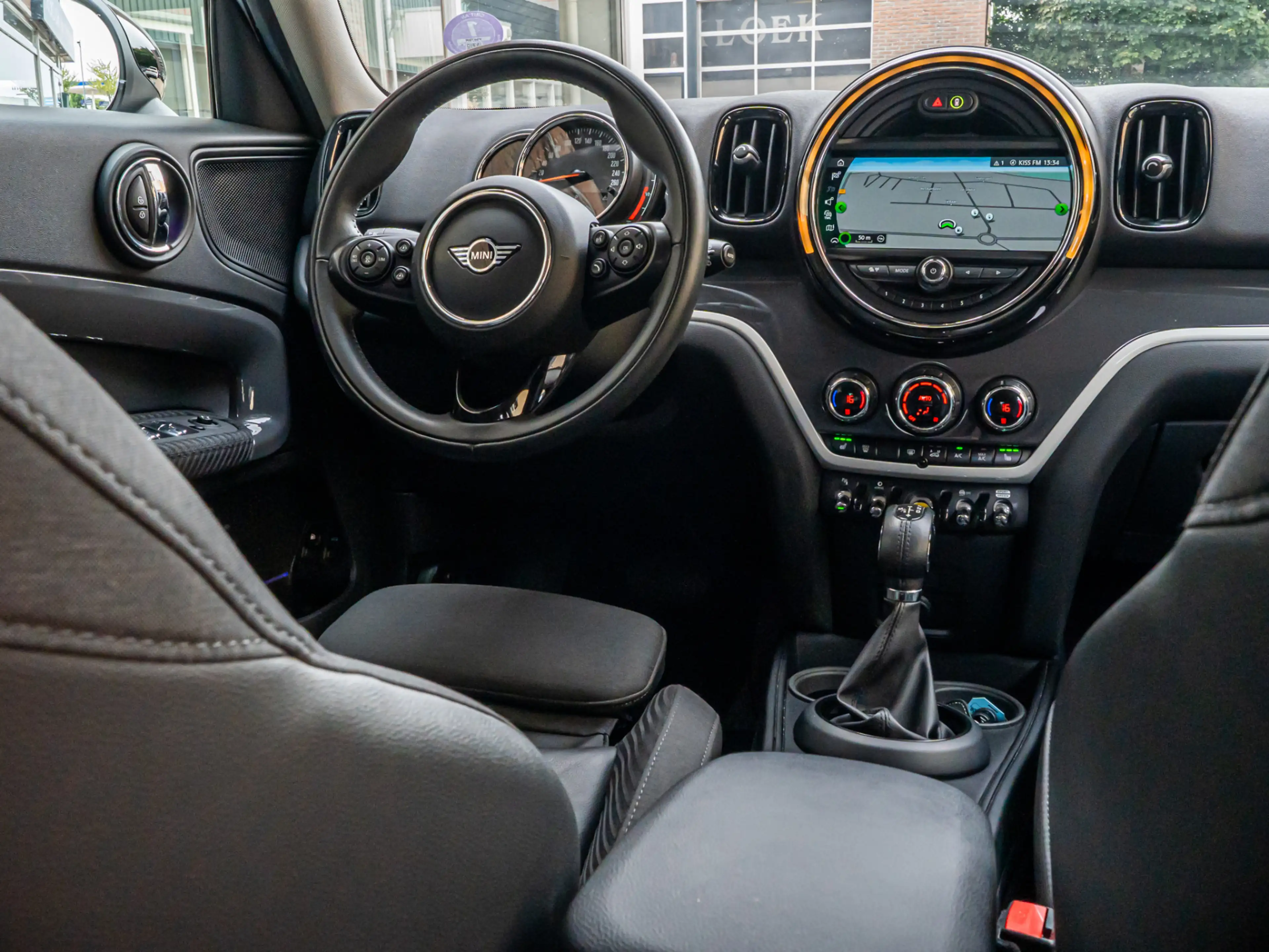 MINI Cooper SE Countryman 1.5 ALL4 Chili 18 INCH LED ADAP CRUISE STOELVERW — photo 27