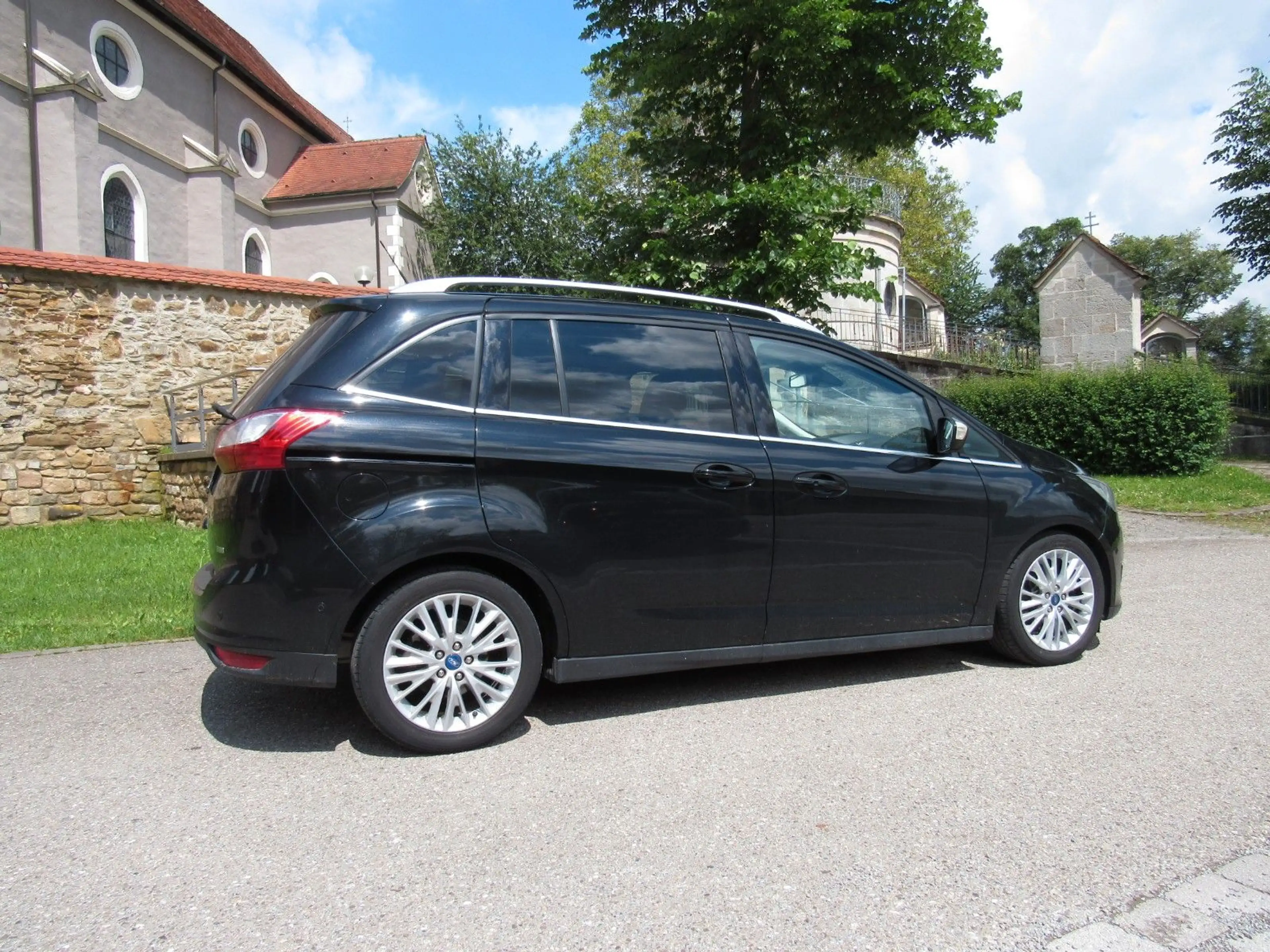 Ford Grand C-Max Titanium*Pano*Navi*7 Sitze*Keyless* — photo 3