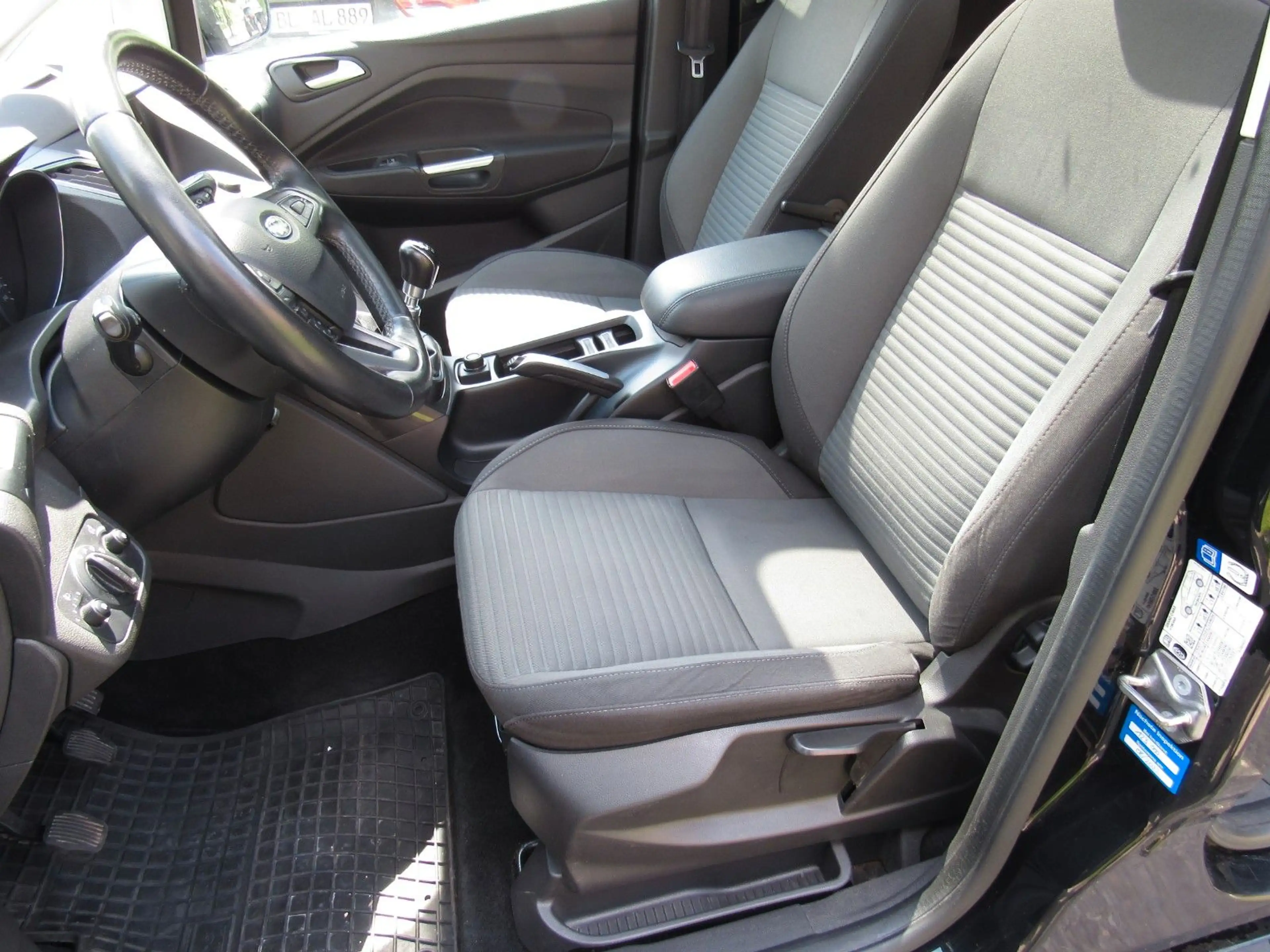 Ford Grand C-Max Titanium*Pano*Navi*7 Sitze*Keyless* — photo 9