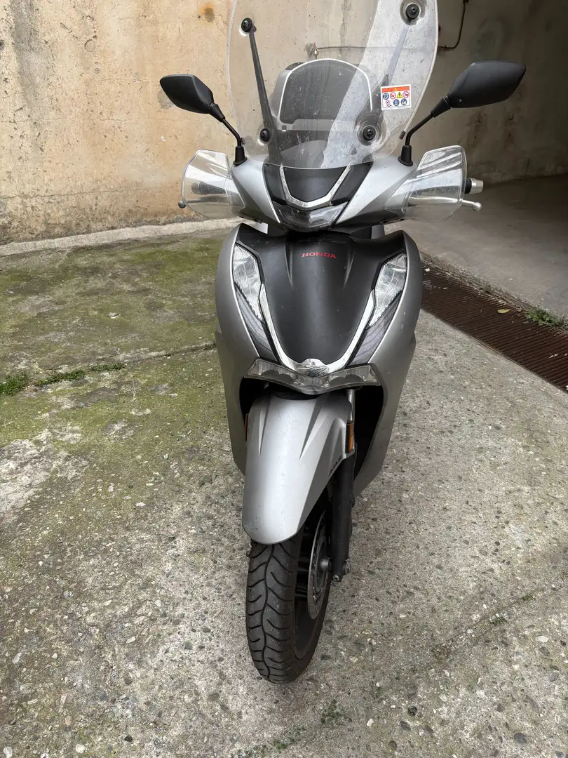 Honda SH 350i Gri - 1