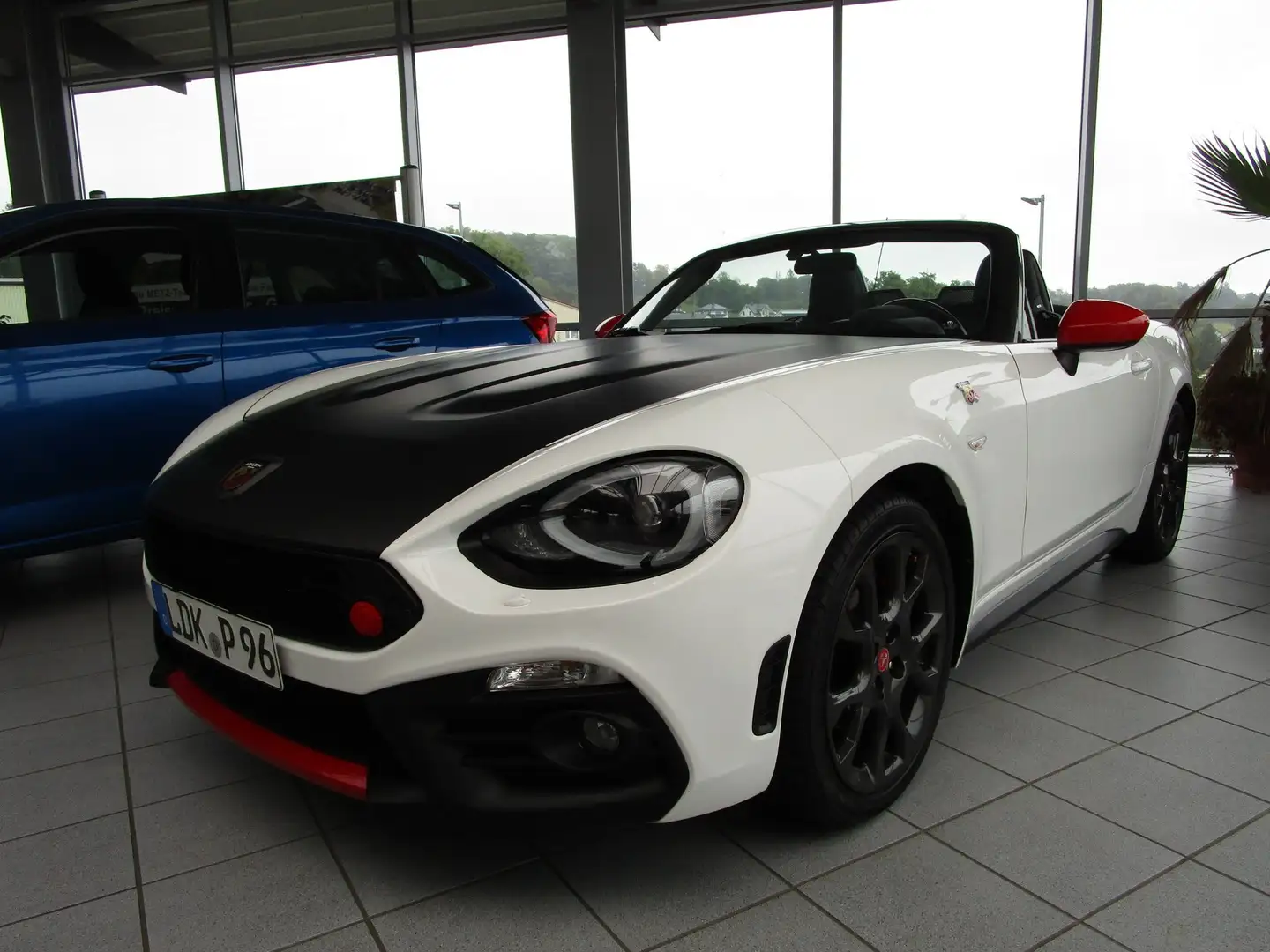 Abarth 124 Spider 1.4 Multiair Turbo Fehér - 2