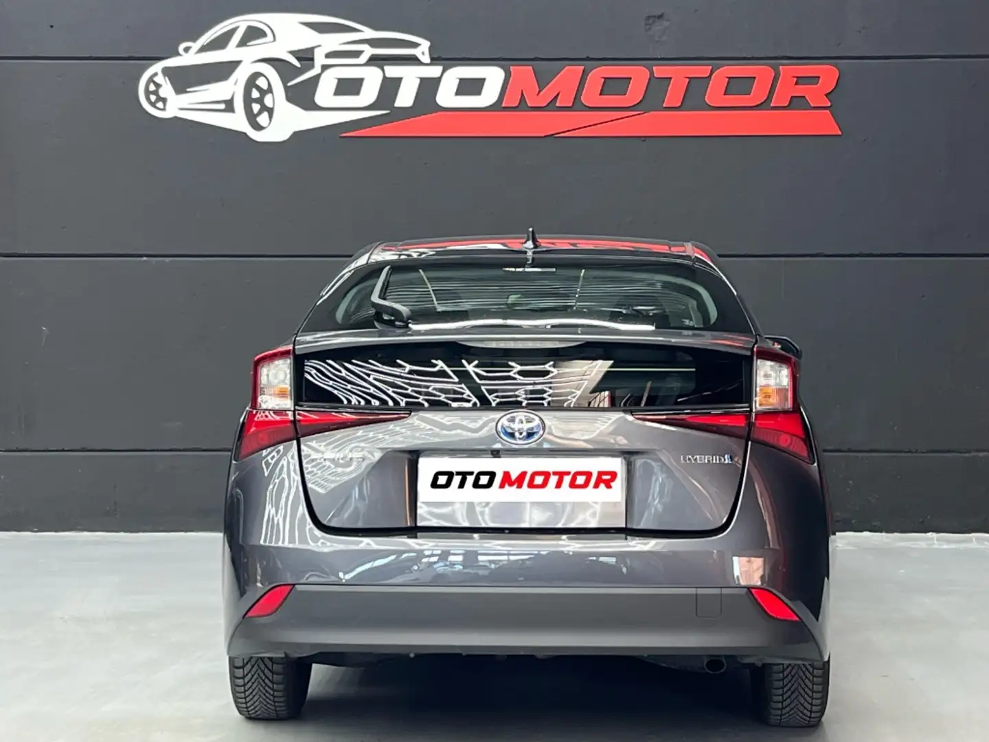 Toyota Prius 1.8 Gris - 2