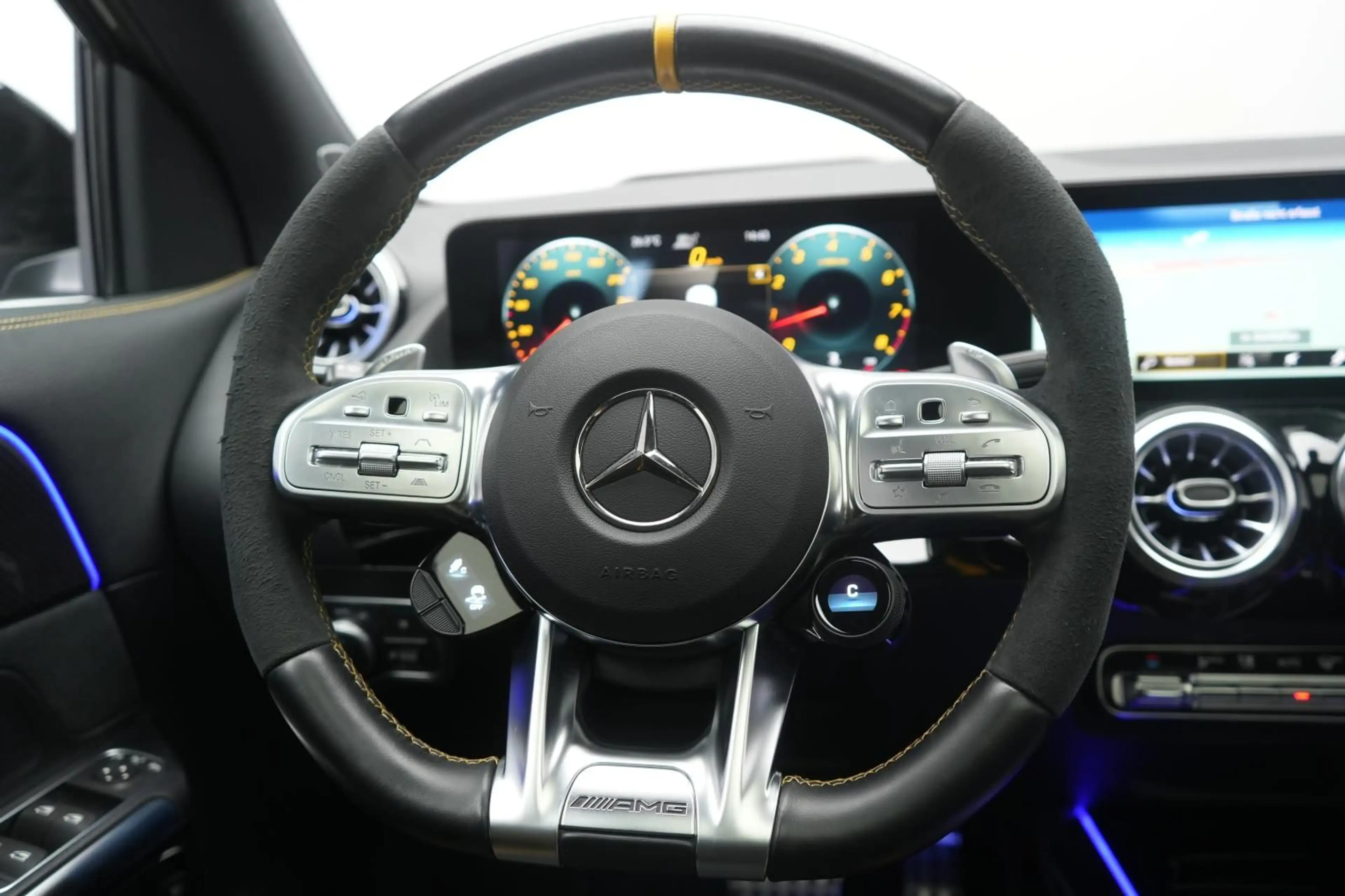 Mercedes-Benz GLA 45 AMG S 4Matic+ Speedshift DCT 8G Perf.sitz — photo 15