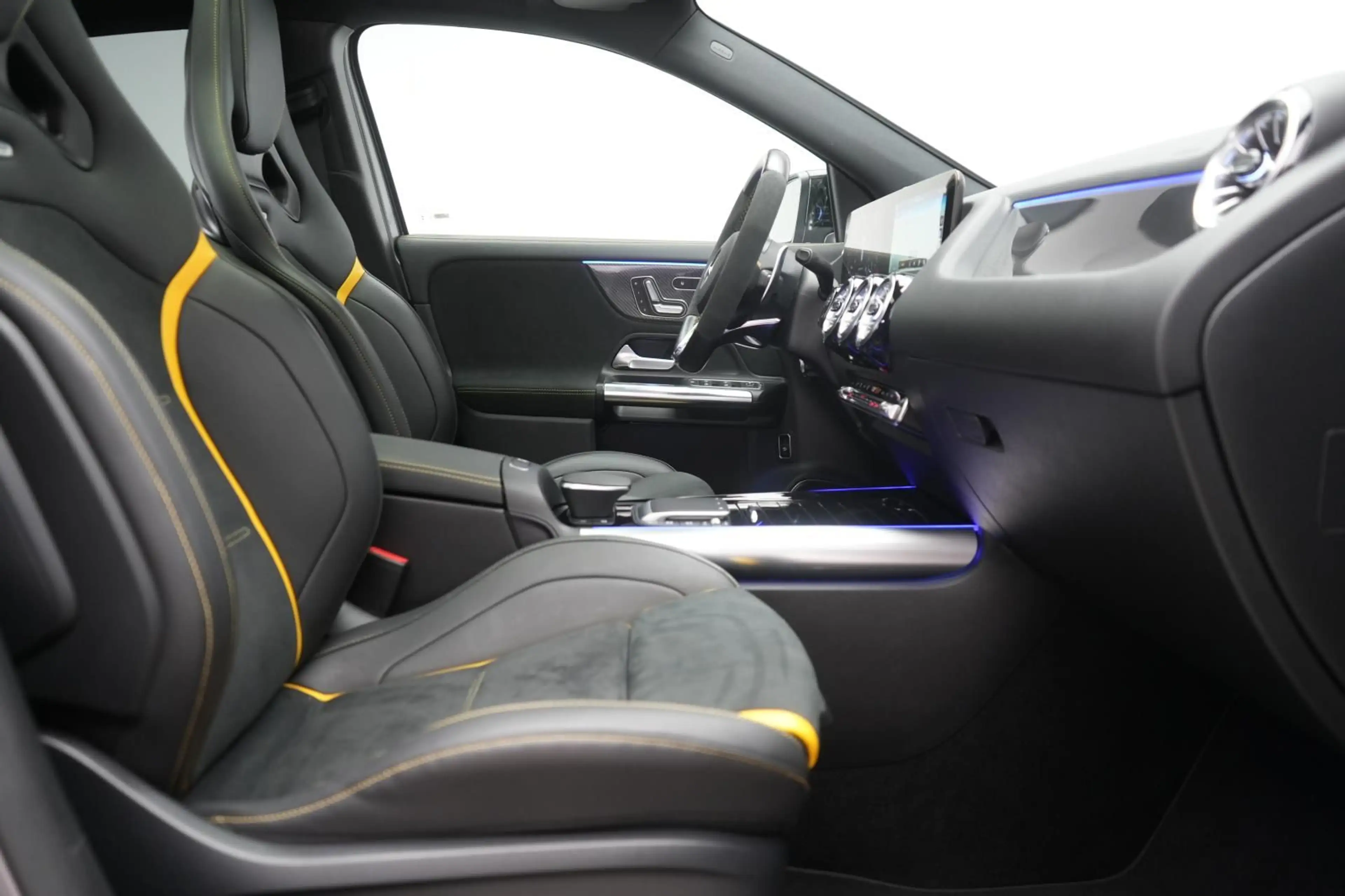 Mercedes-Benz GLA 45 AMG S 4Matic+ Speedshift DCT 8G Perf.sitz — photo 7