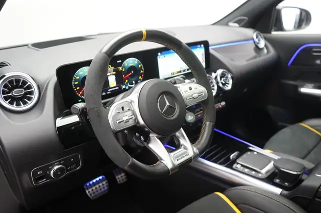 Mercedes-Benz Gla view 13