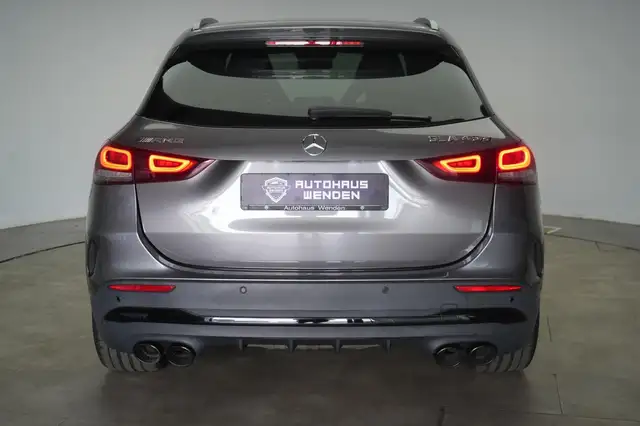 Mercedes-Benz Gla view 5