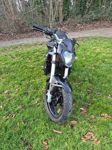 Benelli BN 125 - foto 2