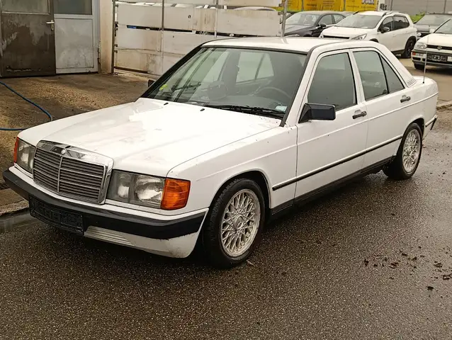 Mercedes-Benz 190 E W201