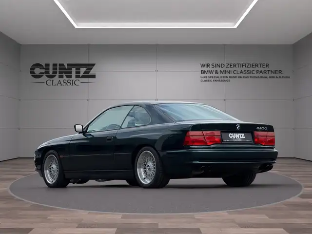BMW 8 Series view 7
