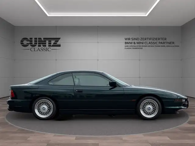 BMW 8 Series view 4