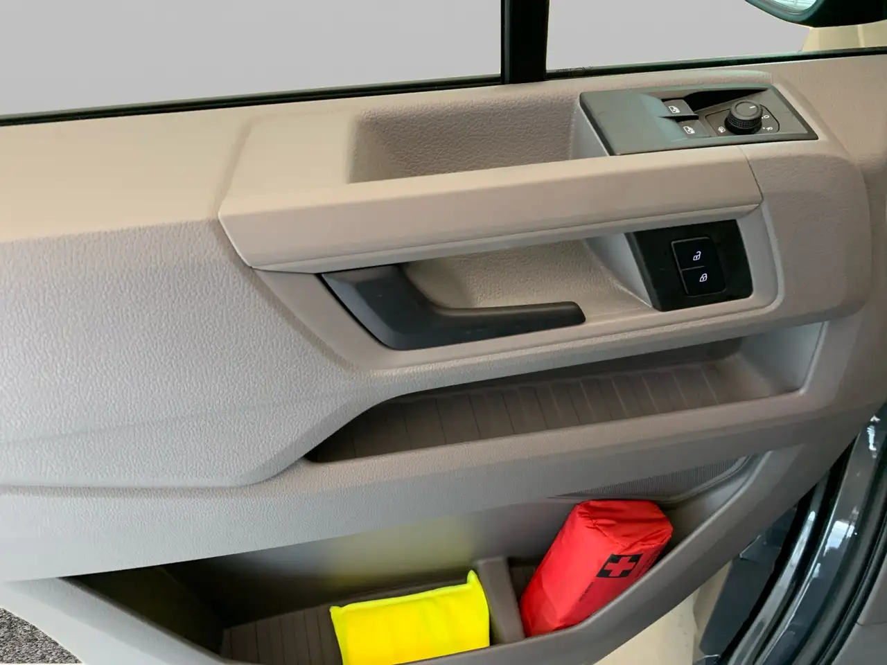Volkswagen Crafter 35 Kasten HD MR AHK*CAM*LED*GRA*SHZ 9