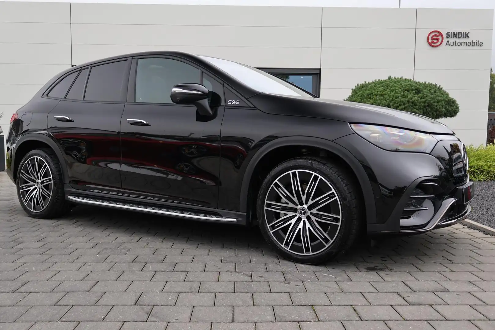 Mercedes-Benz EQE SUV EQE 500 4M SUV AMG Line-NightP-Pano-Hyper-NP 145 Schwarz - 2