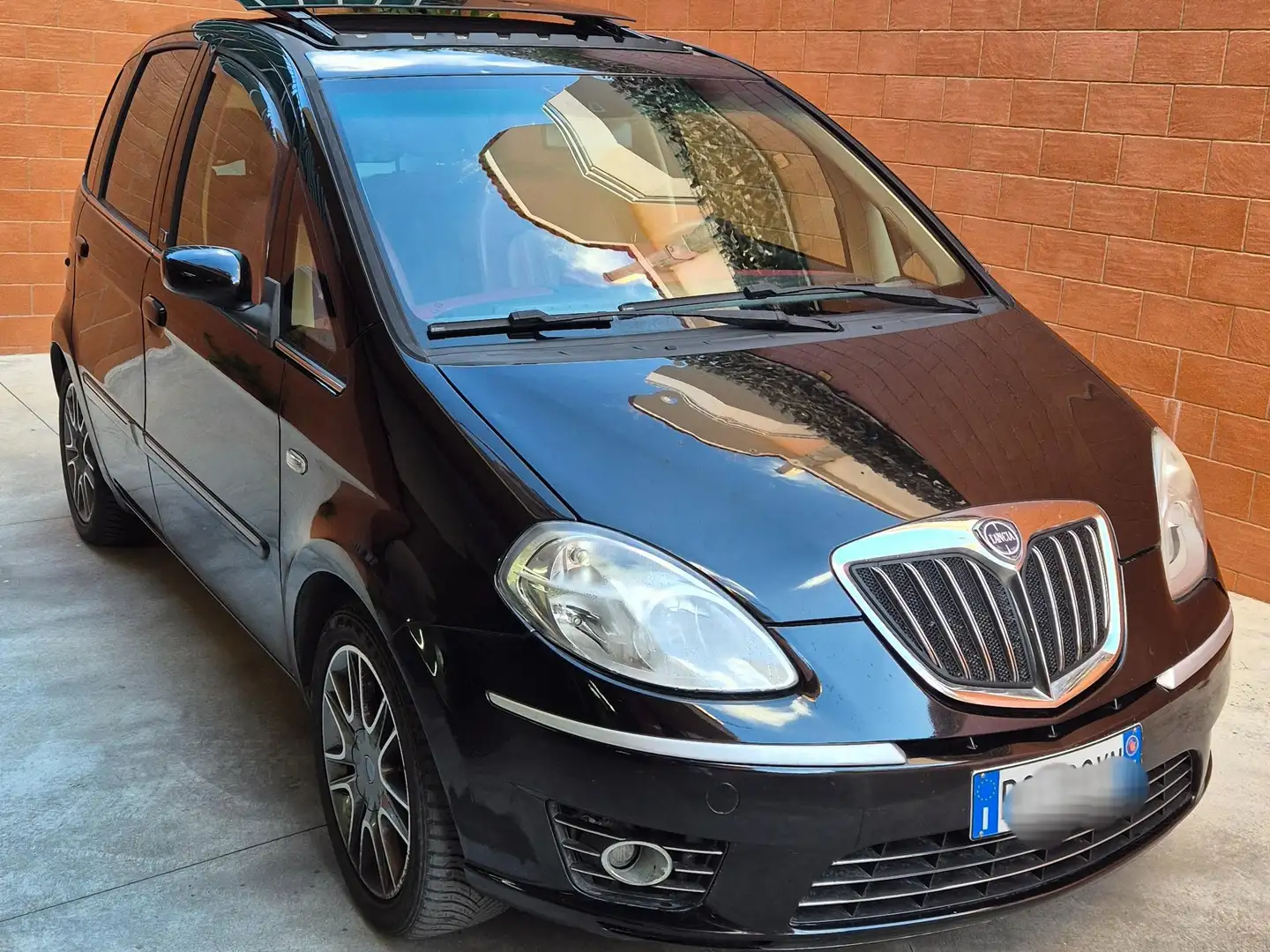 Lancia MUSA Musa II 2008 1.3 mjt Poltrona Frau 90cv Zwart - 1