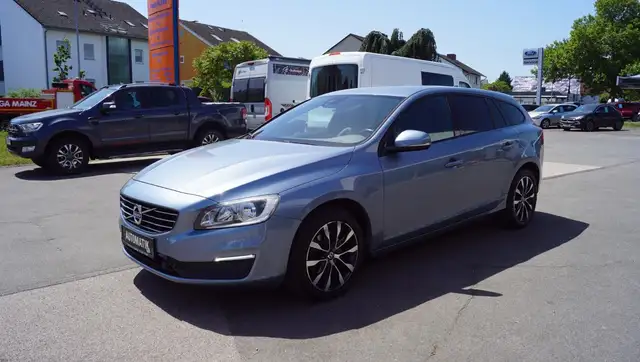 Volvo V60 1.5 Linje Svart Automatik Leder+Virtual+Navi