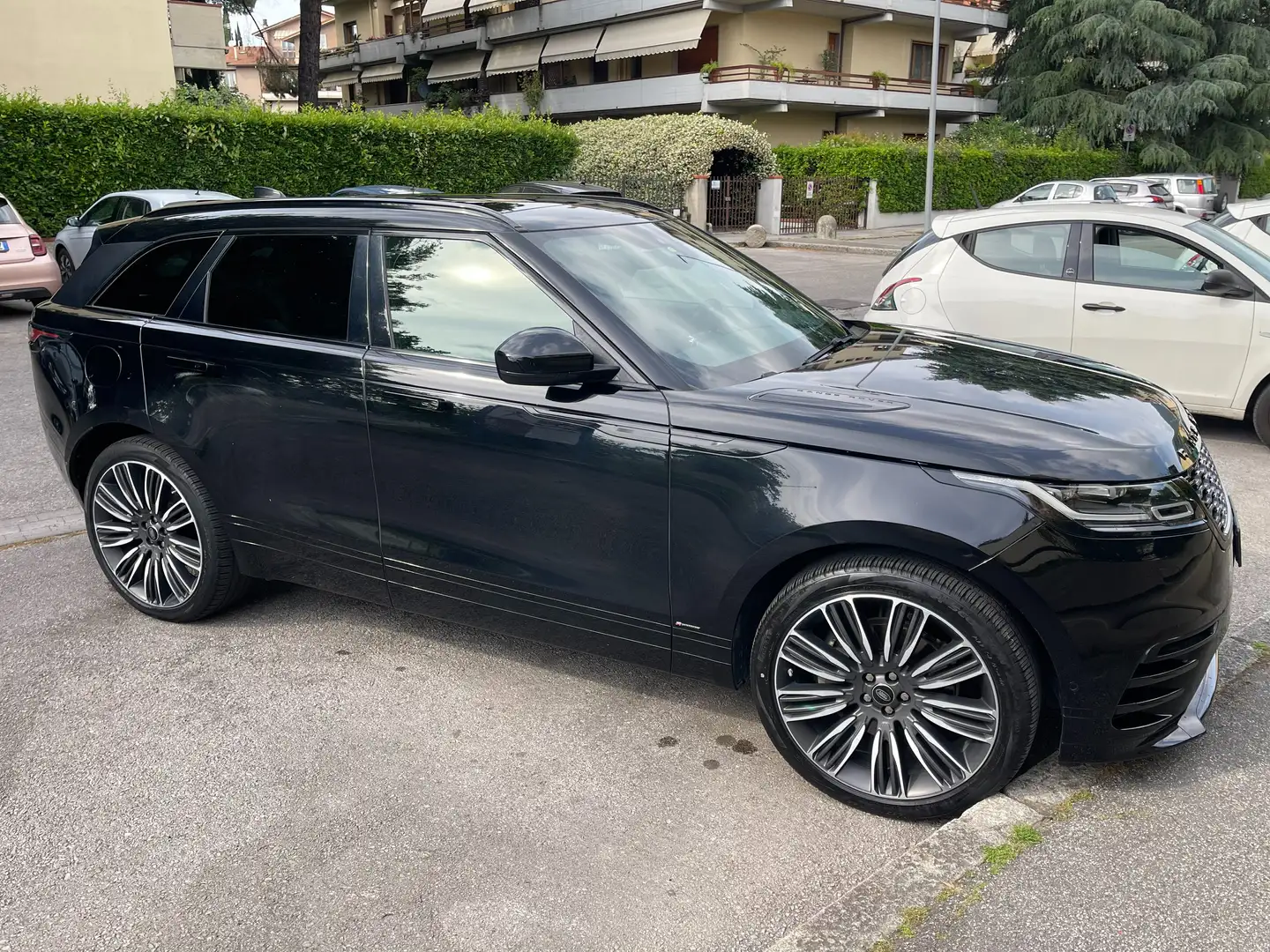 Land Rover Range Rover Velar Range Rover Velar 2.0d R-Dynamic SE 240cv Nero - 1