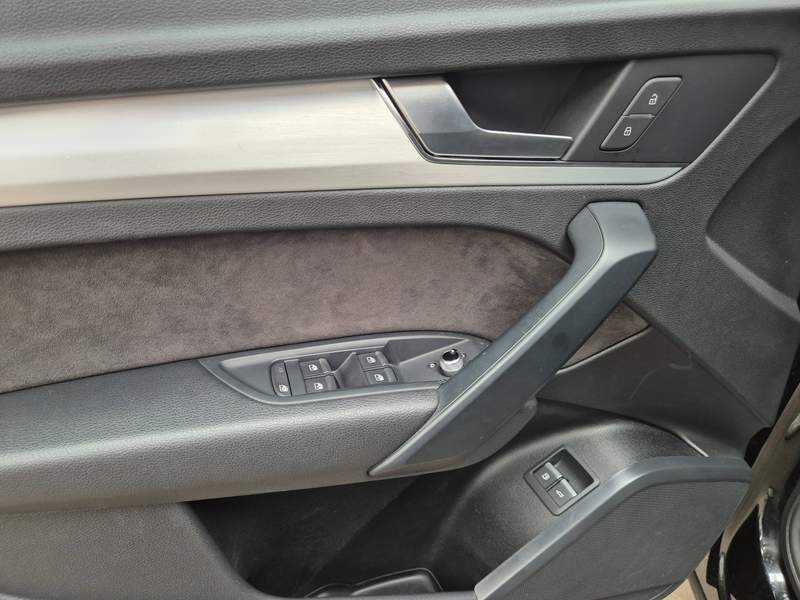 Audi Q5 @ SERVICARS DIRECT - AUDI Q5 PHEV 50 TFSi e Quattro Sport - S tronic - Full S-Line - Garantie 12 mois — photo 8