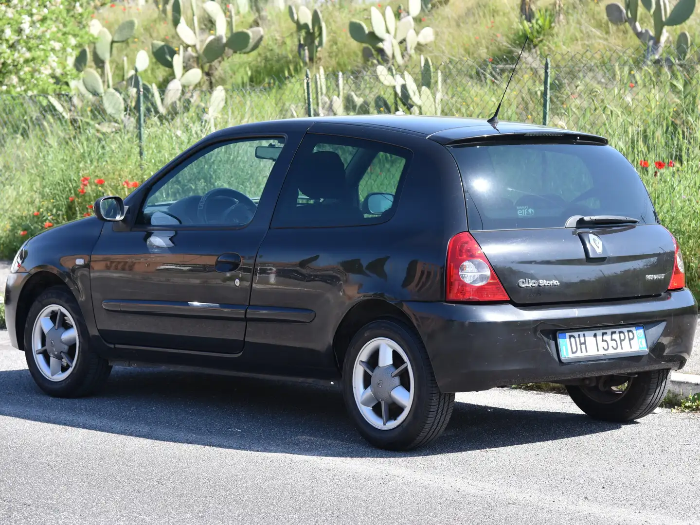 Renault Clio Clio II 2007 Storia 3p 1.2 Dynamique Nero - 2