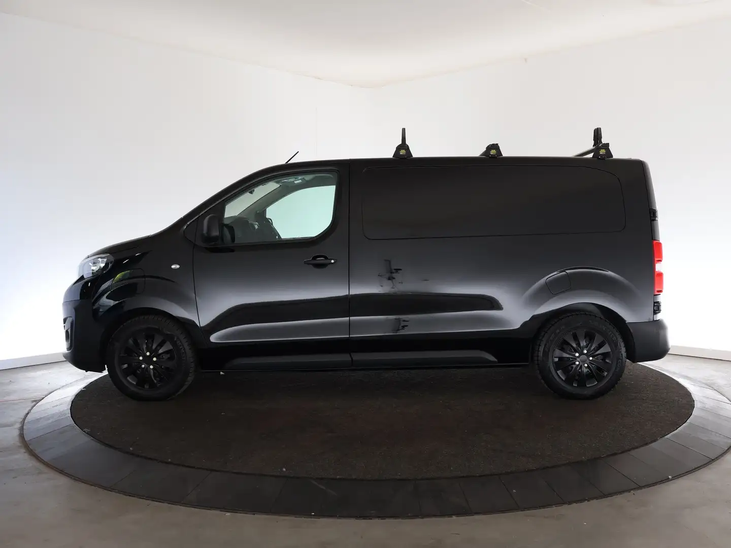 Peugeot e-Expert Standard Premium 75 kWh Zwart - 2